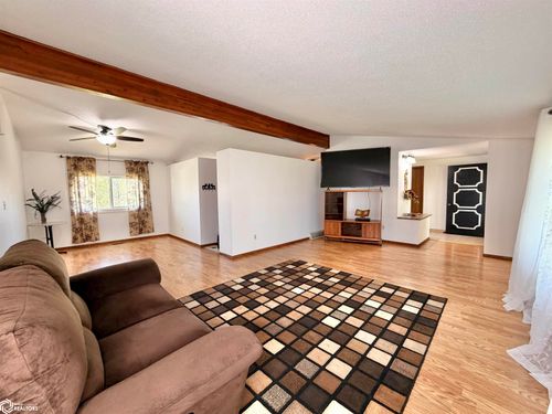 248 E Manning Avenue, Ottumwa, IA, 52501 | Card Image