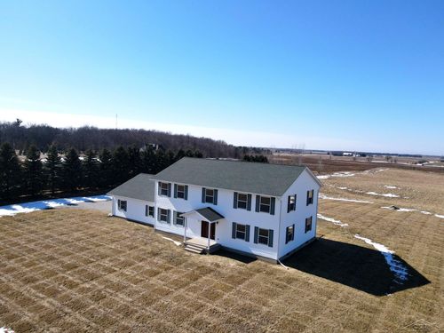 2649 Colwood Rd, Caro, MI, 48723-9792 | Card Image