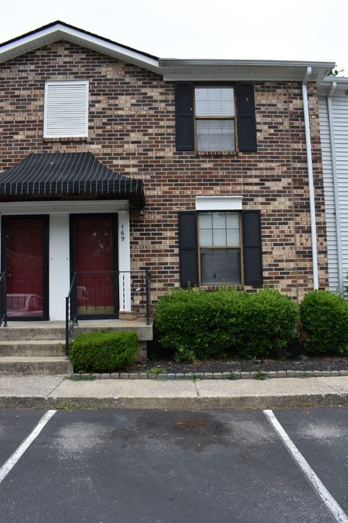 169 Edgewood Dr, Hendersonville, TN, 37075-4266 | Card Image
