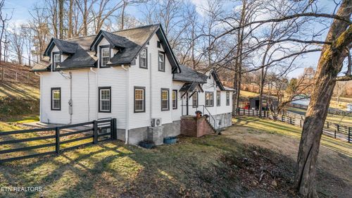 183 Laurel Rd, Clinton, TN, 37716-5821 | Card Image