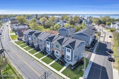 4 - 333 1st Street, Condo with 3 bedrooms, 2 bathrooms and null parking in Keyport NJ | Image 3