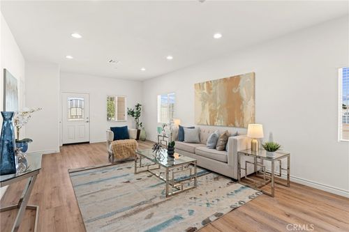 16277 Puesta Del Sol Dr, Victorville, CA, 92394-1441 | Card Image