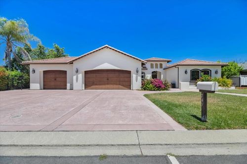 745 S Ridgemark Dr, Hollister, CA, 95023-6456 | Card Image