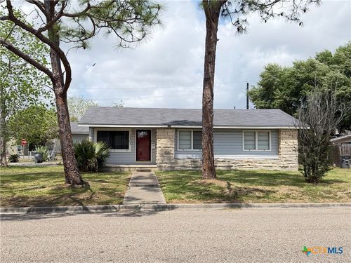 1902 Navidad St, Victoria, TX, 77901-2204 | Card Image