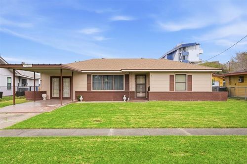 713 Bienville St, Lake Charles, LA, 70607-5803 | Card Image