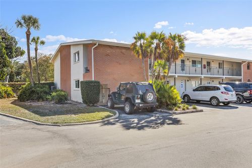 293-4580 Overlook Dr Ne, St Petersburg, FL, 33703-4365 | Card Image