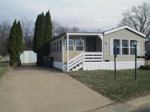 29005 Pinecrest Circle, BUENA VISTA, WI, 53556 | Card Image