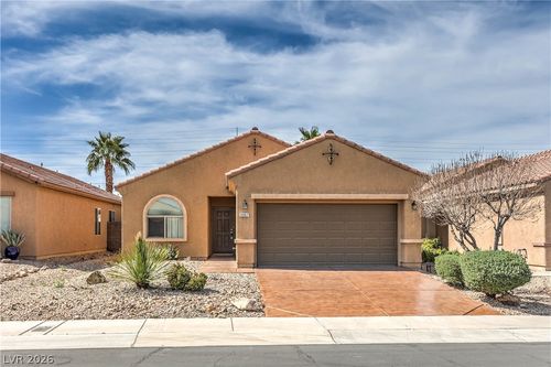 3967 Beisner St, Las Vegas, NV, 89122-4698 | Card Image