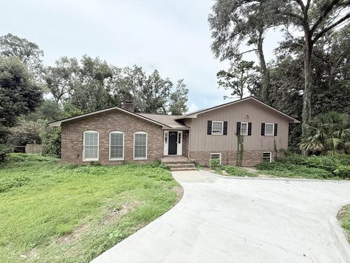 2316 Riverhill Dr, Valdosta, GA, 31602-2108 | Card Image