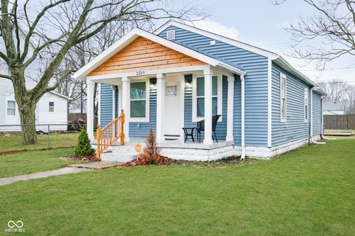 2209 9th St, Muncie, IN, 47302-1635 | Card Image