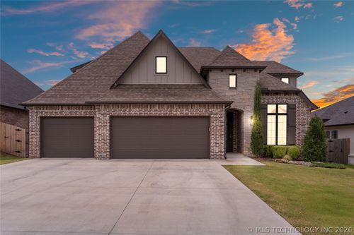 13624 S 21st Pl, Bixby, OK, 74008 | Card Image
