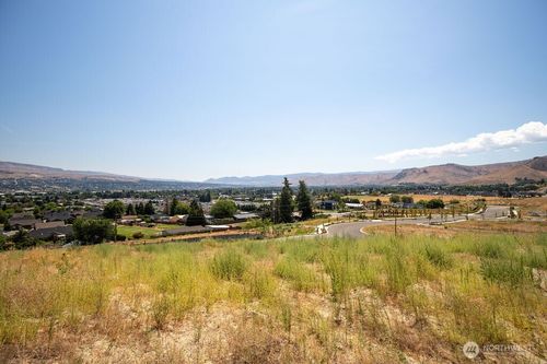 0 Lot 1 Farmstead Lane, Wenatchee, WA, 98801 | Card Image