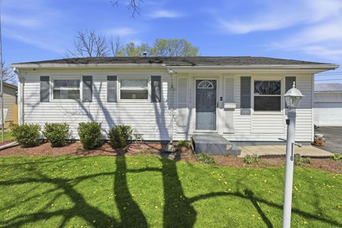 5584 Newport Ct, Columbus, OH, 43232-6321 | Card Image