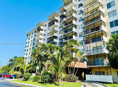 apt-913-4164 Inverrary Dr, Lauderhill, FL, 33319-4589 | Card Image