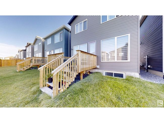 9468 Pear Cres Sw, House other with 3 bedrooms, 3 bathrooms and null parking in Edmonton AB | Image 39