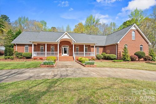 299 Fairway Ln, Pageland, SC, 29728-5504 | Card Image
