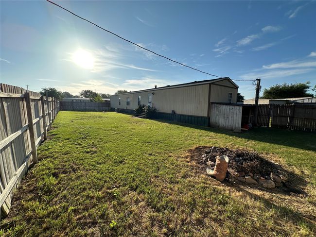 View of yard | Image 33