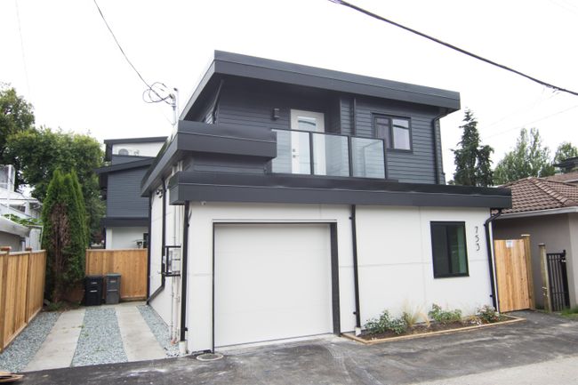 757 E 20 Th Avenue, House other with 3 bedrooms, 2 bathrooms and 2 parking in Vancouver BC | Image 32