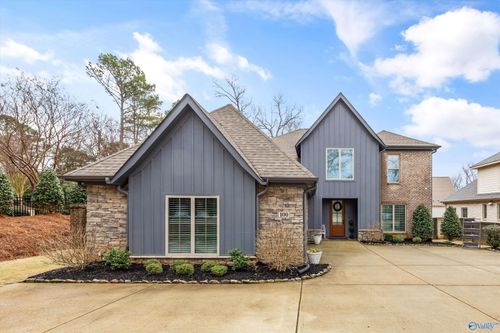 100 Bishop Bend Rd, Huntsville, AL, 35806-2991 | Card Image
