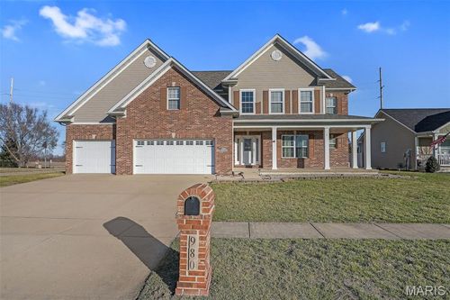 980 Carnegie Knolls Dr, O Fallon, IL, 62269-1891 | Card Image