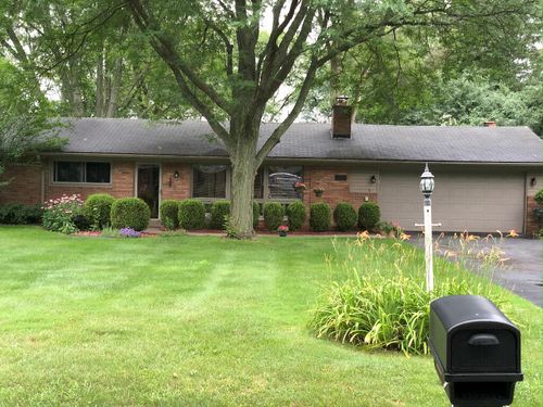 133 Kirk Lane Dr, Troy, MI, 48084-1760 | Card Image