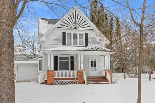 208 W Winter Ave, ELMWOOD, WI, 54740-8709 | Card Image