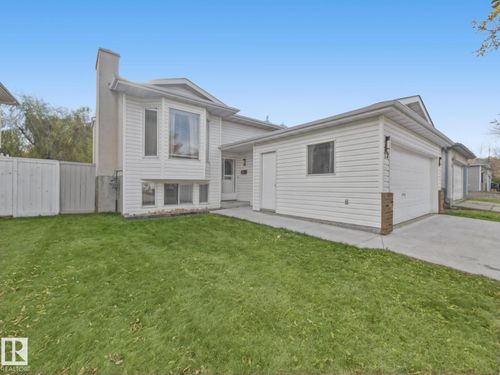 19 Darlington Dr, Sherwood Park, AB, T8H1R8 | Card Image
