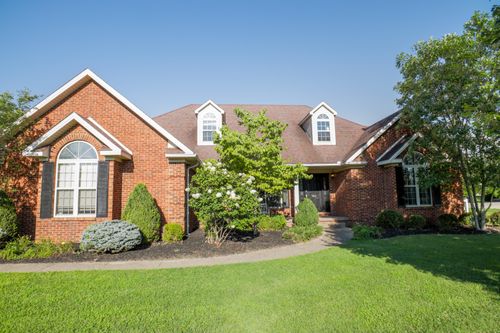 965 E Count Fleet Cir, Danville, KY, 40422-9219 | Card Image