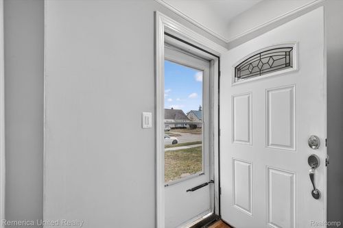 508 S Chocolay Ave, Clawson, MI, 48017-1811 | Card Image