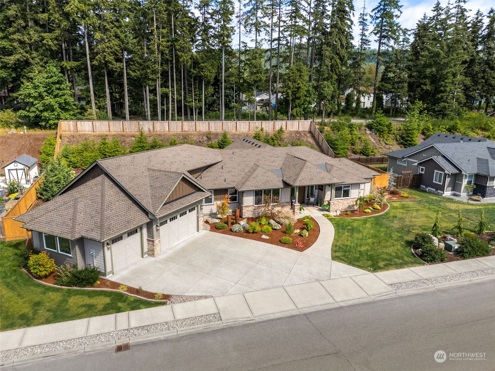 Mountain Crest Ln, Eatonville, WA 98328