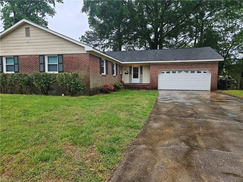 1001 Amherst Ln, Virginia Beach, VA, 23464-3704 | Card Image