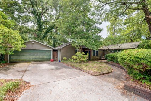 2208 Carlton Ave, Wilmington, NC, 28403-1114 | Card Image