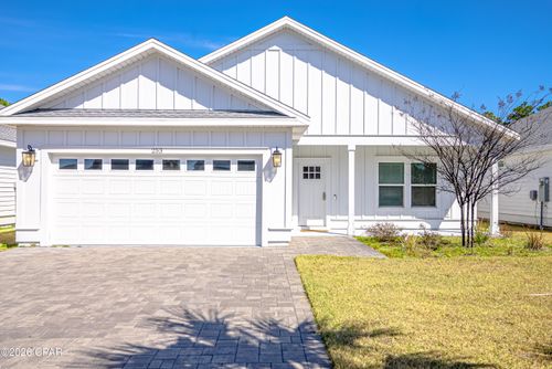 253 N Wells St, Panama City Beach, FL, 32413-5507 | Card Image