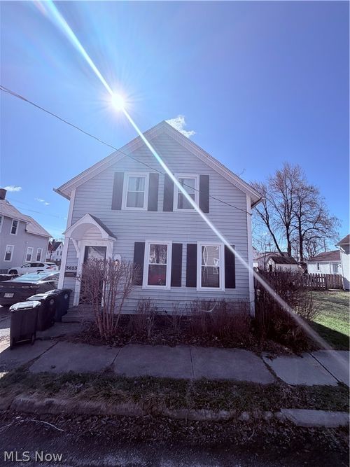 3623 Siam Ave, Cleveland, OH, 44113-3900 | Card Image