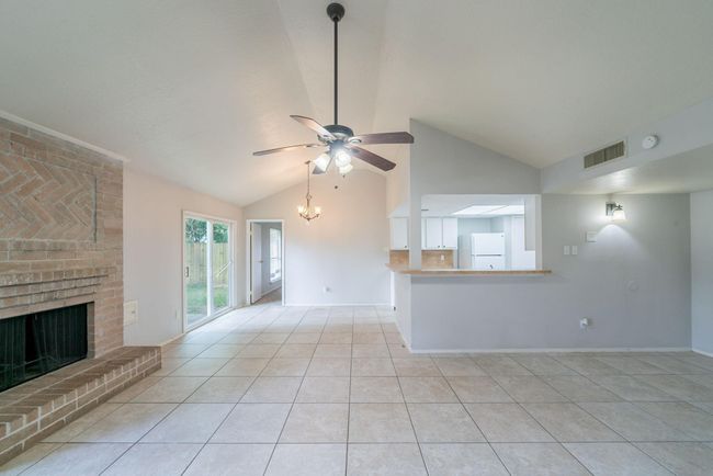 4111 Fitzwater Dr, House other with 3 bedrooms, 2 bathrooms and 2 parking in Spring TX | Image 8