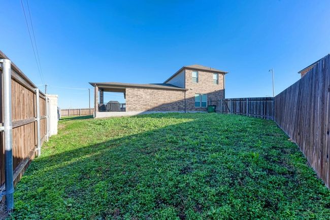 1721 Foxglove Cir, House other with 4 bedrooms, 3 bathrooms and null parking in Lockhart TX | Image 33