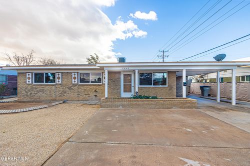5840 Bobwhite Ave, El Paso, TX, 79924-6304 | Card Image