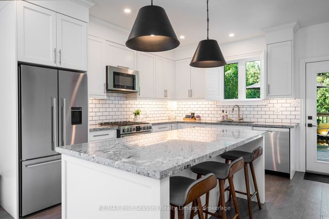 264 St Vincent St, House other with 4 bedrooms, 3 bathrooms and 4 parking in Meaford ON | Image 8