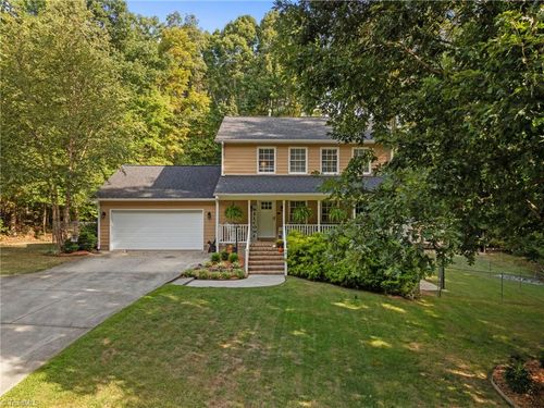 205 Somerset Dr, Reidsville, NC, 27320-8091 | Card Image