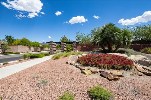2467 Moonlight Valley Ave, Henderson, NV, 89044-1500 | Card Image