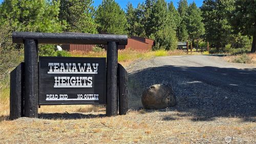 341 Teanaway Ridge Way, Cle Elum, WA, 98922-9233 | Card Image