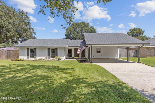 104 Chickamauga Pl, Broussard, LA, 70518-7305 | Card Image