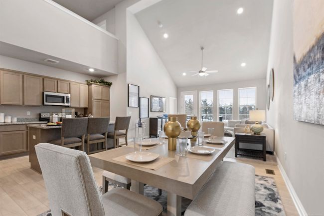 Dining | Image 8
