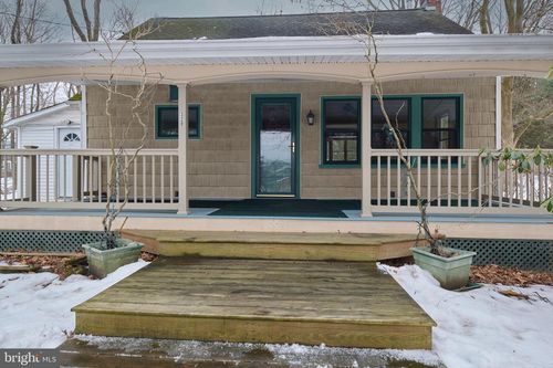 320 Loop Rd, BOALSBURG, PA, 16827-1427 | Card Image