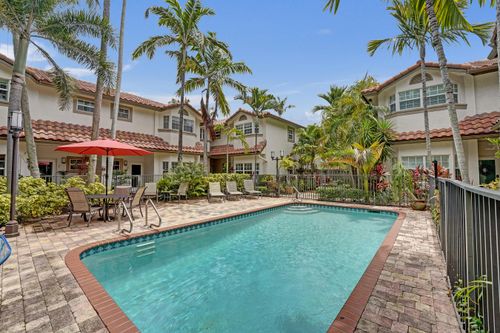 6-620 Ne 9th Ave, Fort Lauderdale, FL, 33304-4694 | Card Image