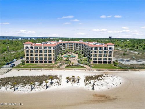 apt-442-900 Village Ln, Pass Christian, MS, 39571-3278 | Card Image