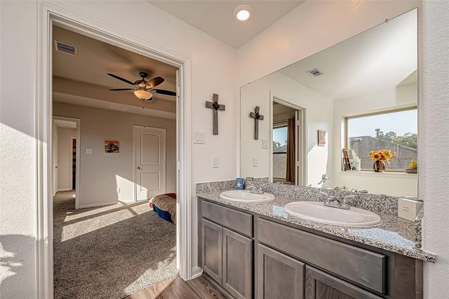 17624 Cedar Crest Dr, House other with 3 bedrooms, 3 bathrooms and 2 parking in Conroe TX | Image 7