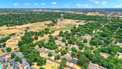 1805 Park Place, Home with 12 bedrooms, 8 bathrooms and null parking in Sherman TX | Image 2