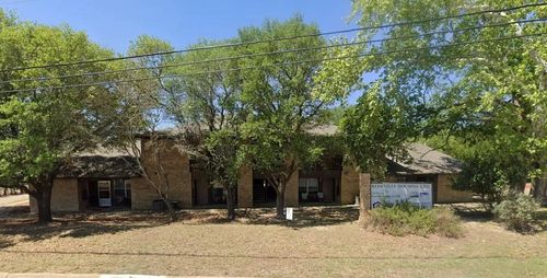 515 Roy St, Kerrville, TX, 78028-2607 | Card Image