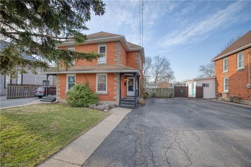 312 Clarence St, Port Colborne, ON, L3K3G8 | Card Image